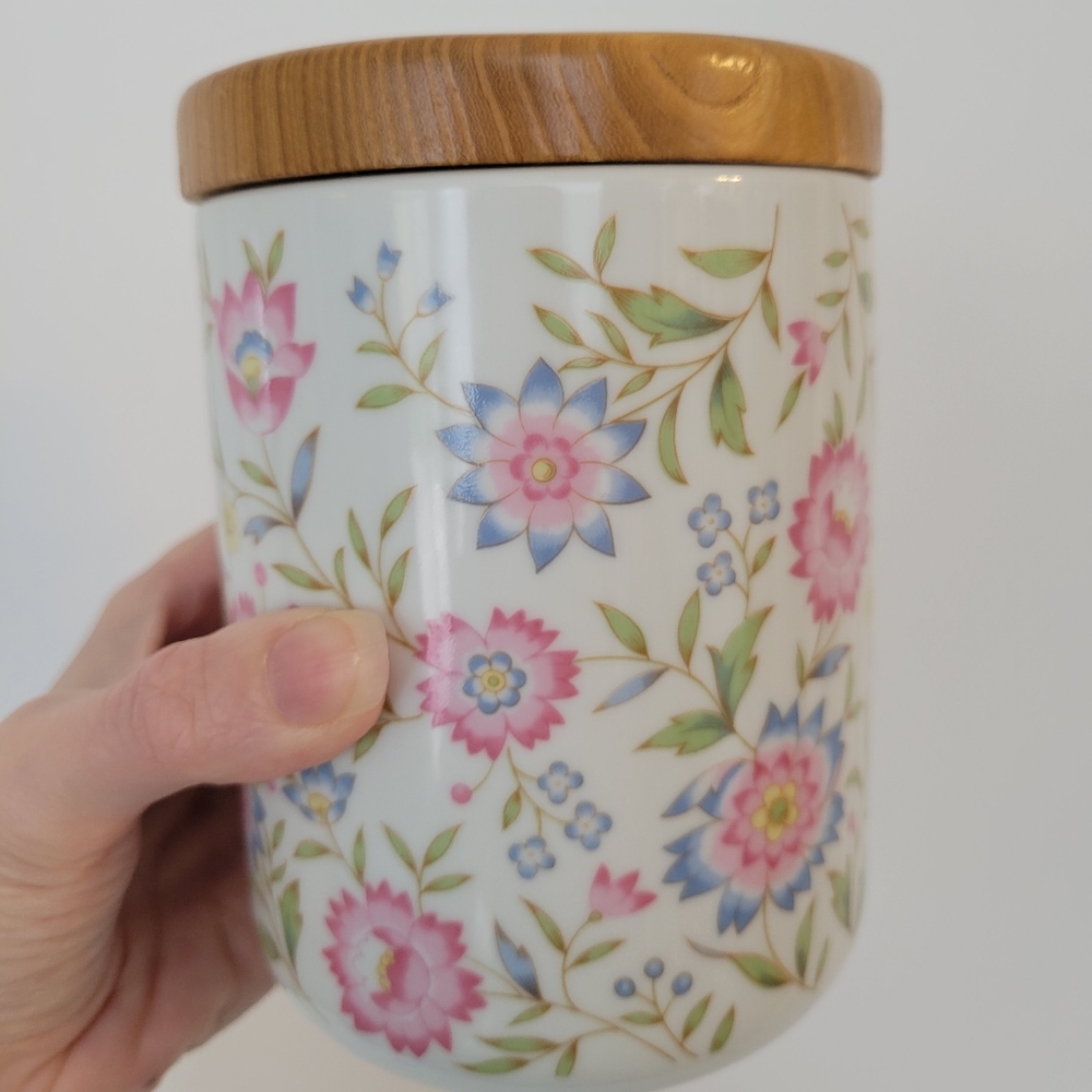 Floral ceramic canister/jar - wood lid